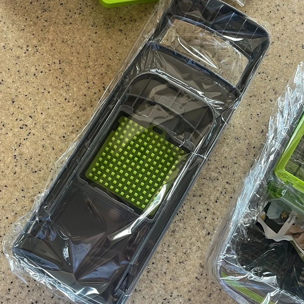Brand New Vegetable Chopper Multi-Functional Cutter Dice Shred Slice Kitchen
